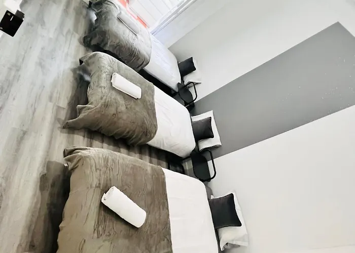 Rooms, Location For Tourists *