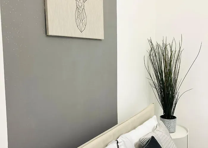 Rooms, Location For Tourists Hostel