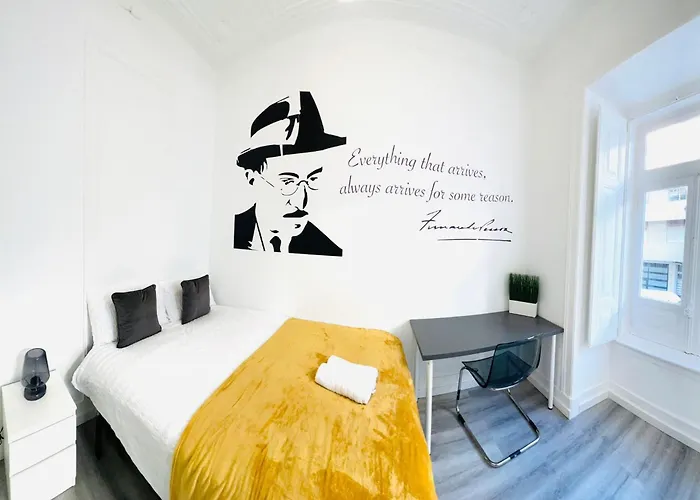 Rooms, Location For Tourists *