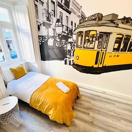 Rooms, Location For Tourists 旅馆 *